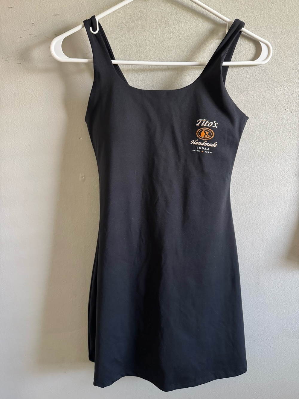 Tito's Handmade Vodka Women's Black Active Tank Tennis Golf Dress size 4